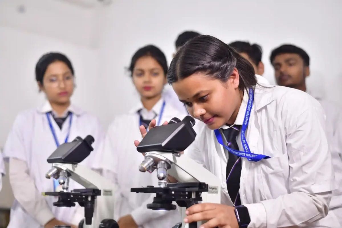 Bachelor of Medical Laboratory Technology (BMLT)